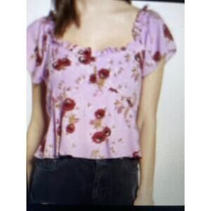 NWT ROWA med floral flutter sleeve top
